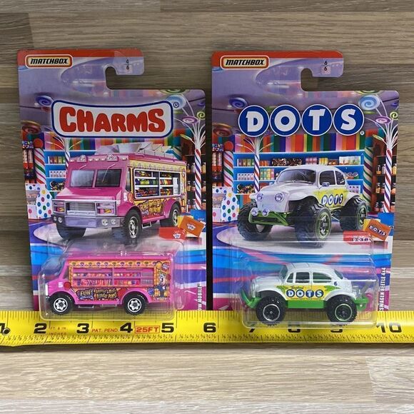 Matchbox DOTS Volkswagen Beetle 4x4 Diecast 1/64 - Picture 3 of 4